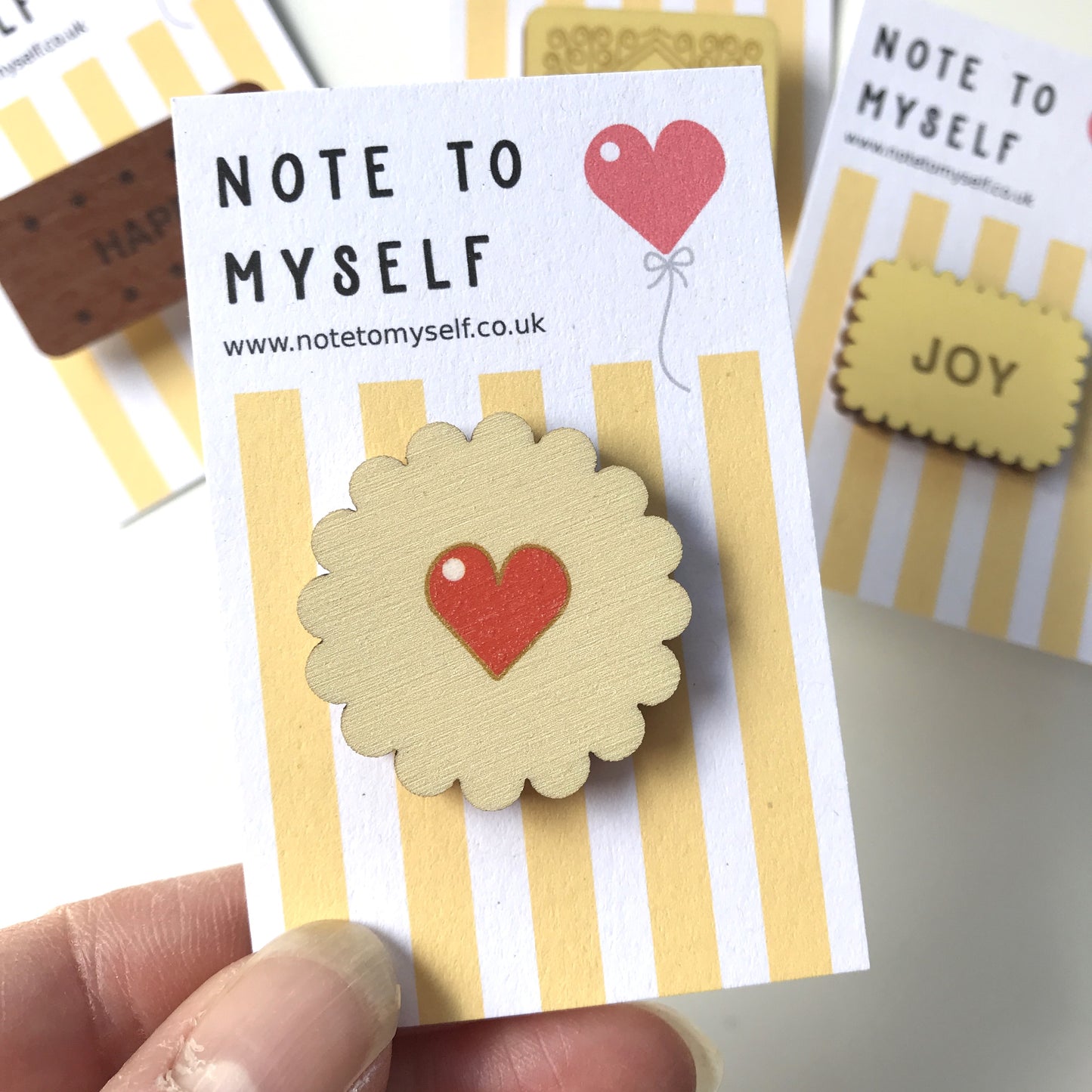 Jam Heart Biscuit Brooch – Red Heart