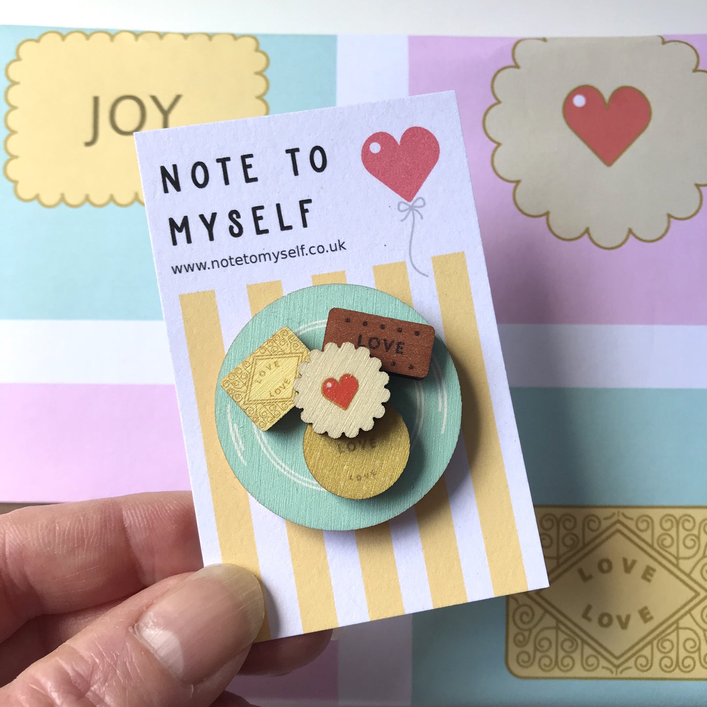 Biscuit Plate Brooch – A Little Plate of Love