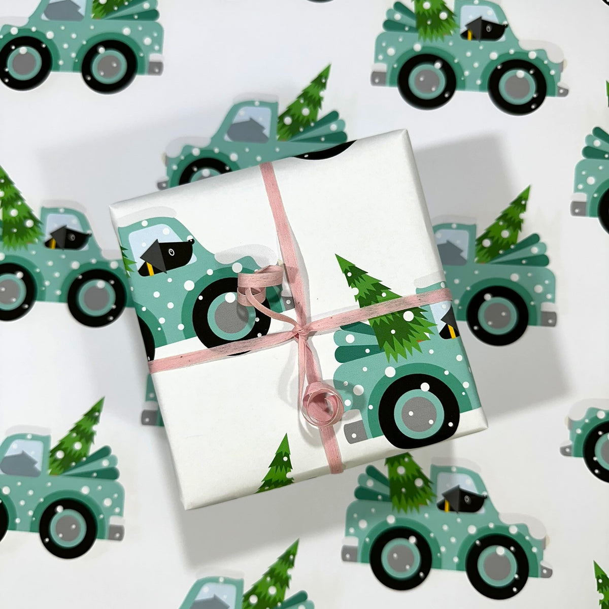 Collecting the Family Christmas Tree - Christmas Paper & Gift Card Set