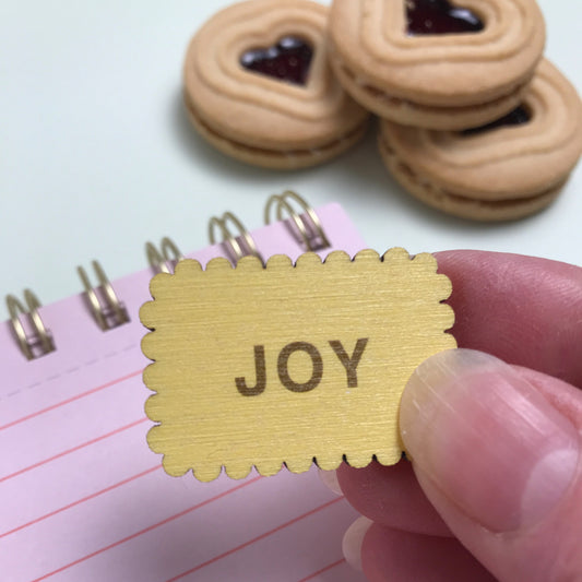 Nice Biscuit Brooch – Joy
