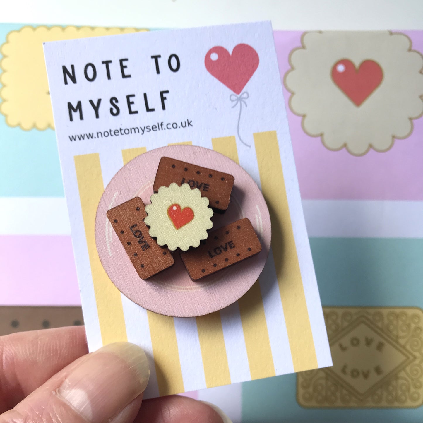 Bourbon Biscuit Plate Brooch