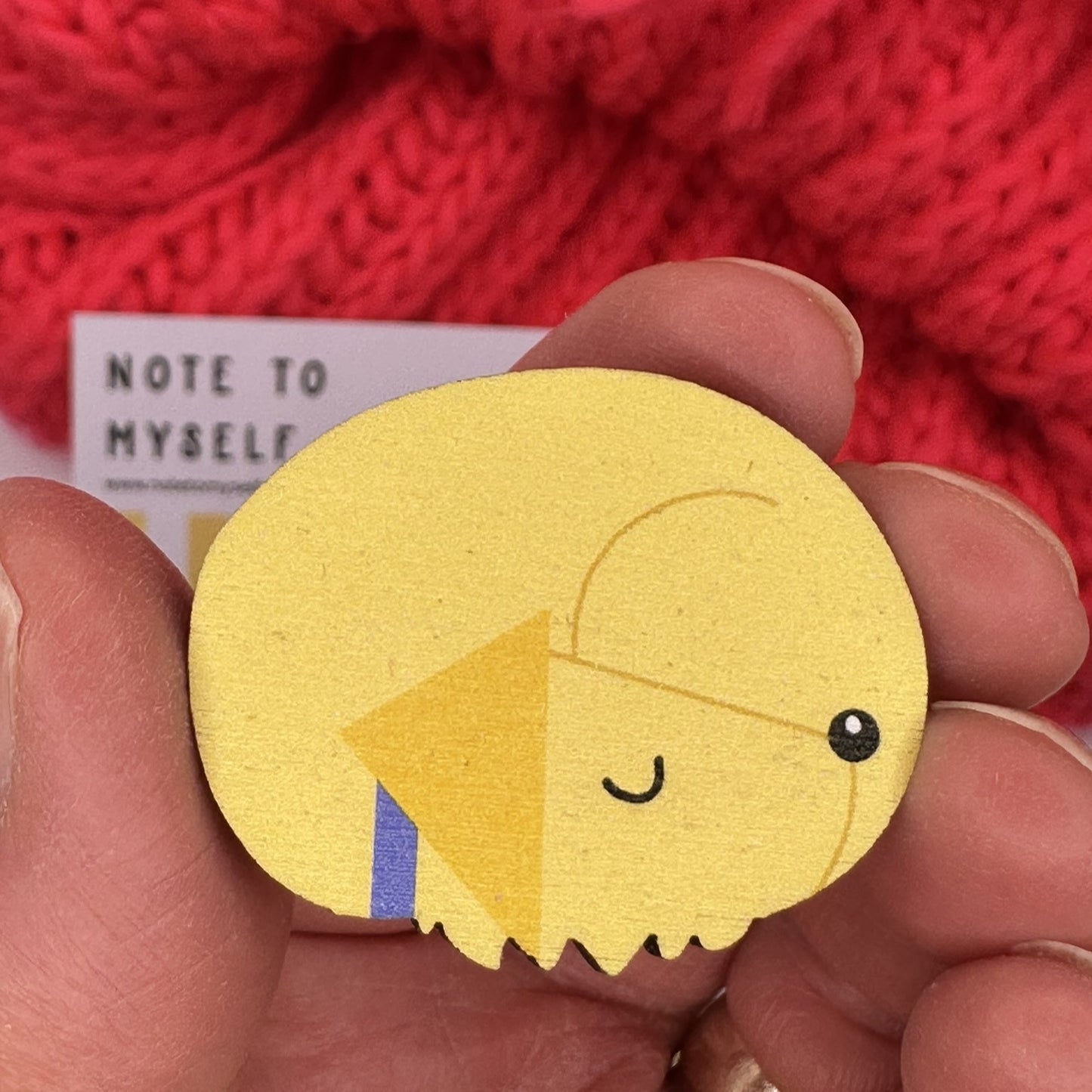Golden Retriever Sleeping - Wooden Pin Badge
