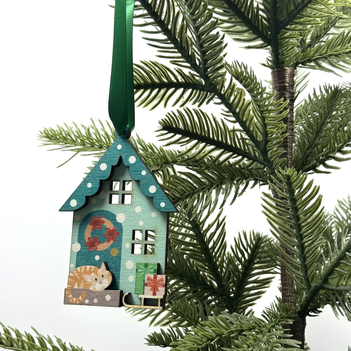 Green Snowy Day Christmas Decoration, with Cute Ginger Cat