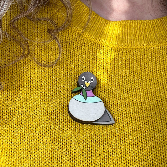 Wooden Pigeon Brooch - Pigeon with Mistletoe
