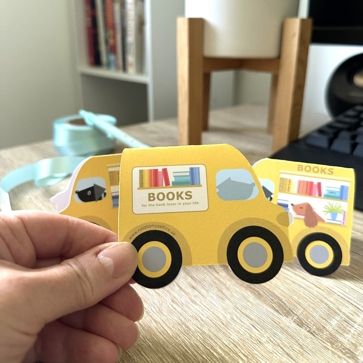 Book Van Gift Tags Set