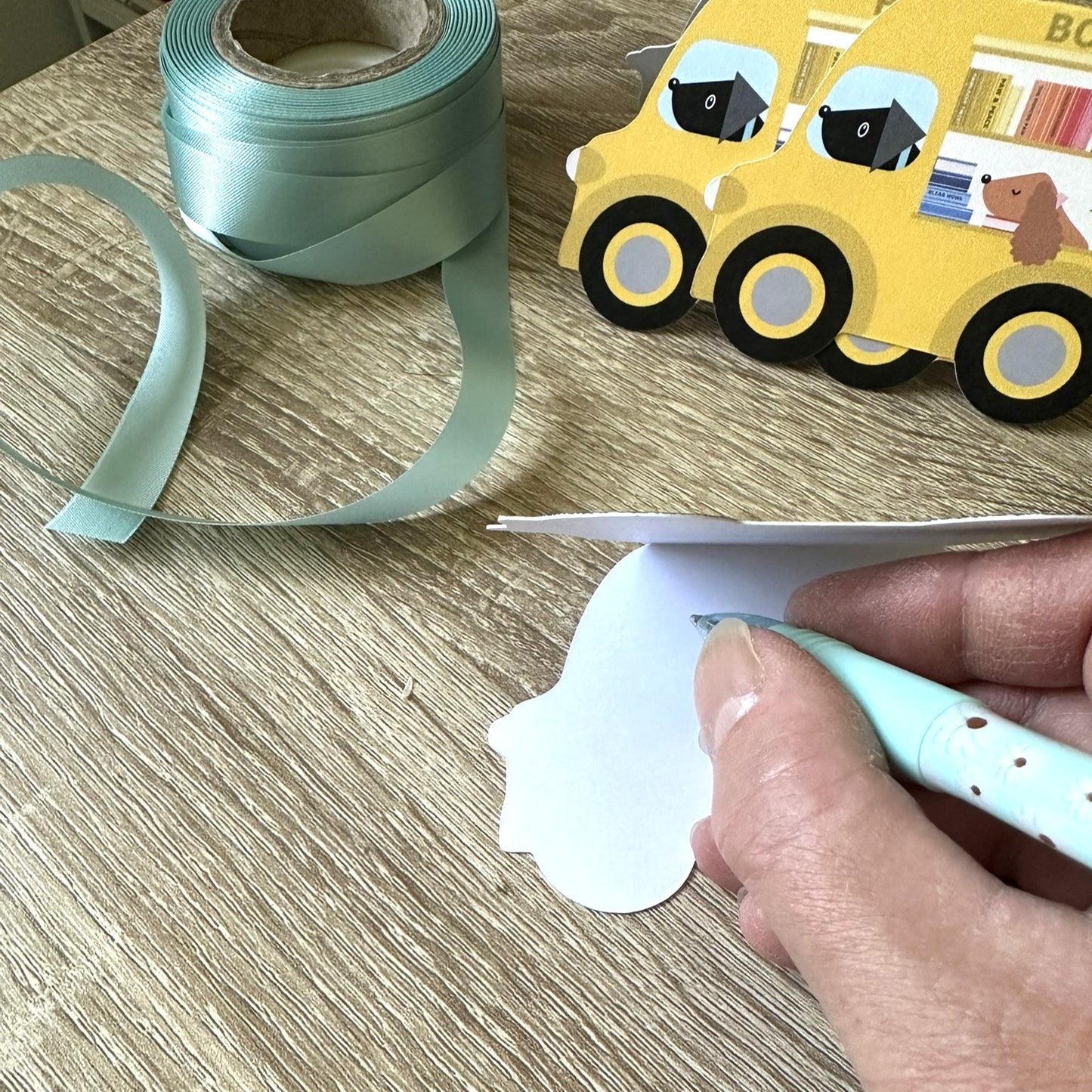 Book Van Gift Tags Set