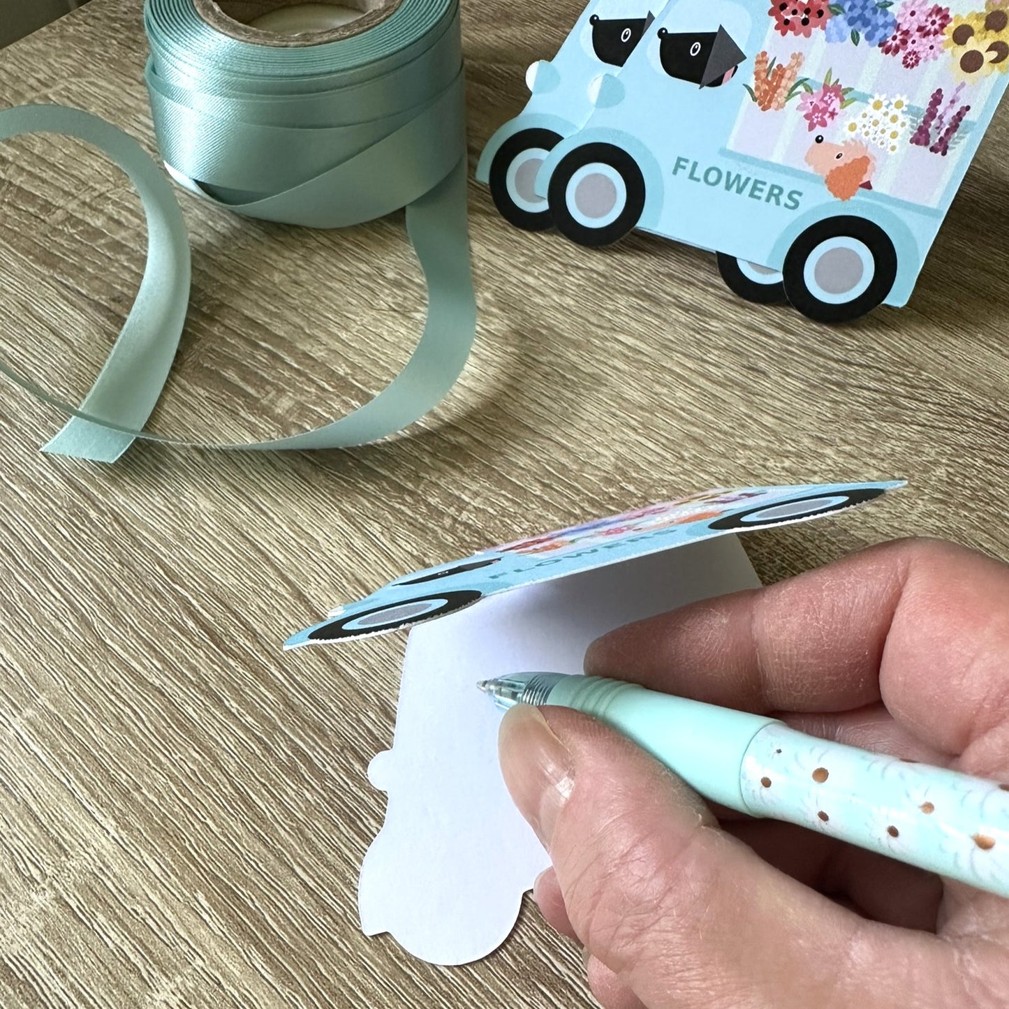 Flower Van Gift Tags Set