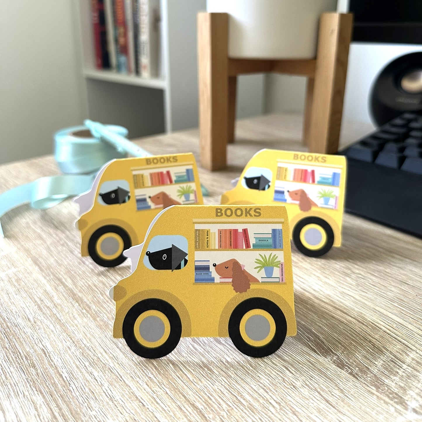 Book Van Gift Tags Set