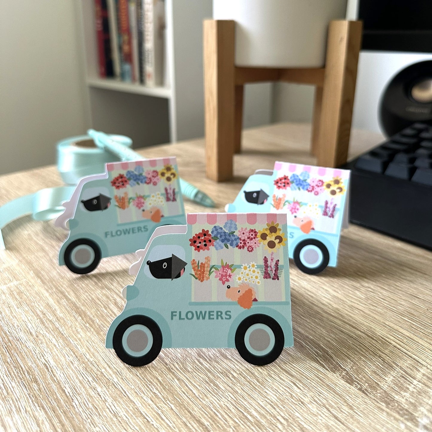 Flower Van Gift Tags Set
