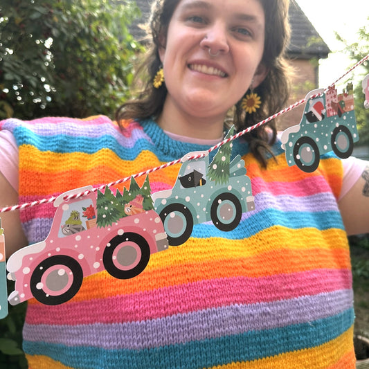 Vintage Cars Driven by Dogs & Cats - Festive Garlands