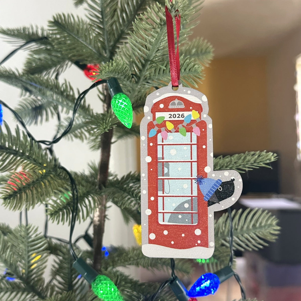 Red Phone Box With Black Labrador Peeking Out - Tree Decoration